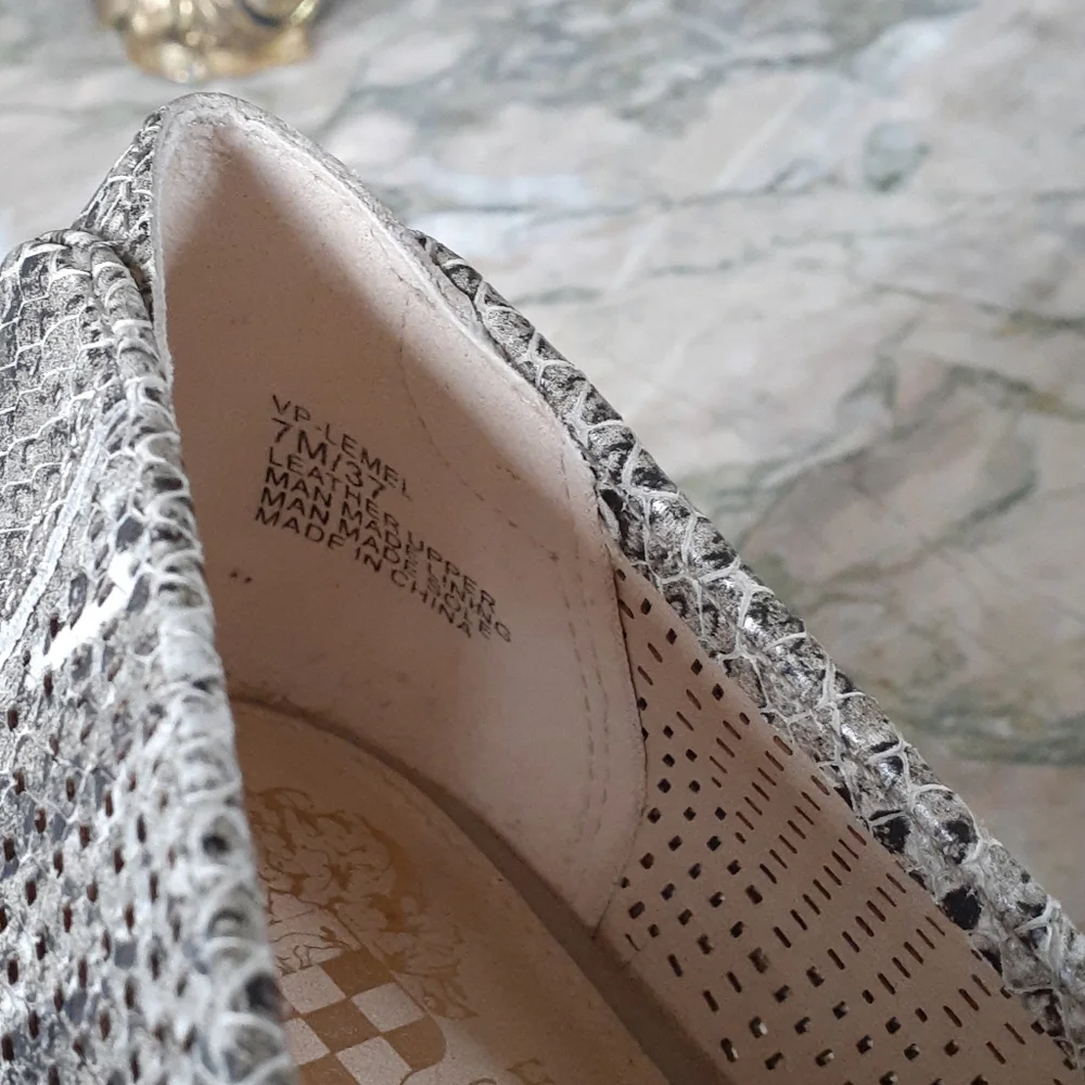 Vince Camuto shoes flats - Picture 4 of 9